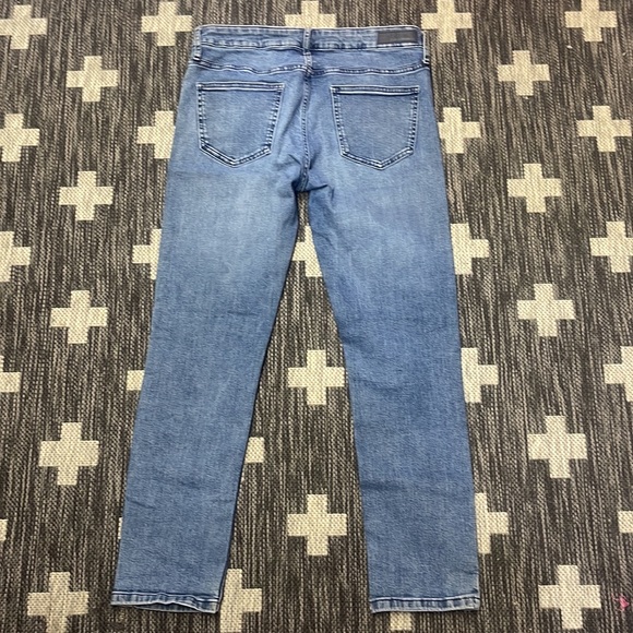 Calvin Klein Slim Boyfriend Jeans Size 6 Inseam 26” - Picture 4 of 4